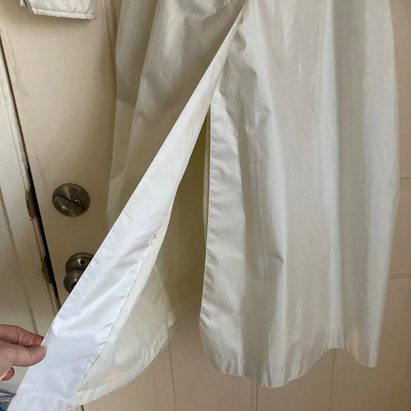 1980’s vintage women’s trench raincoat by Weatherwise by Micki!  New wave punk - Picture 3 of 12